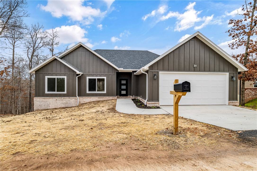 Bella Vista, AR 72714,24 Berkshire Dr