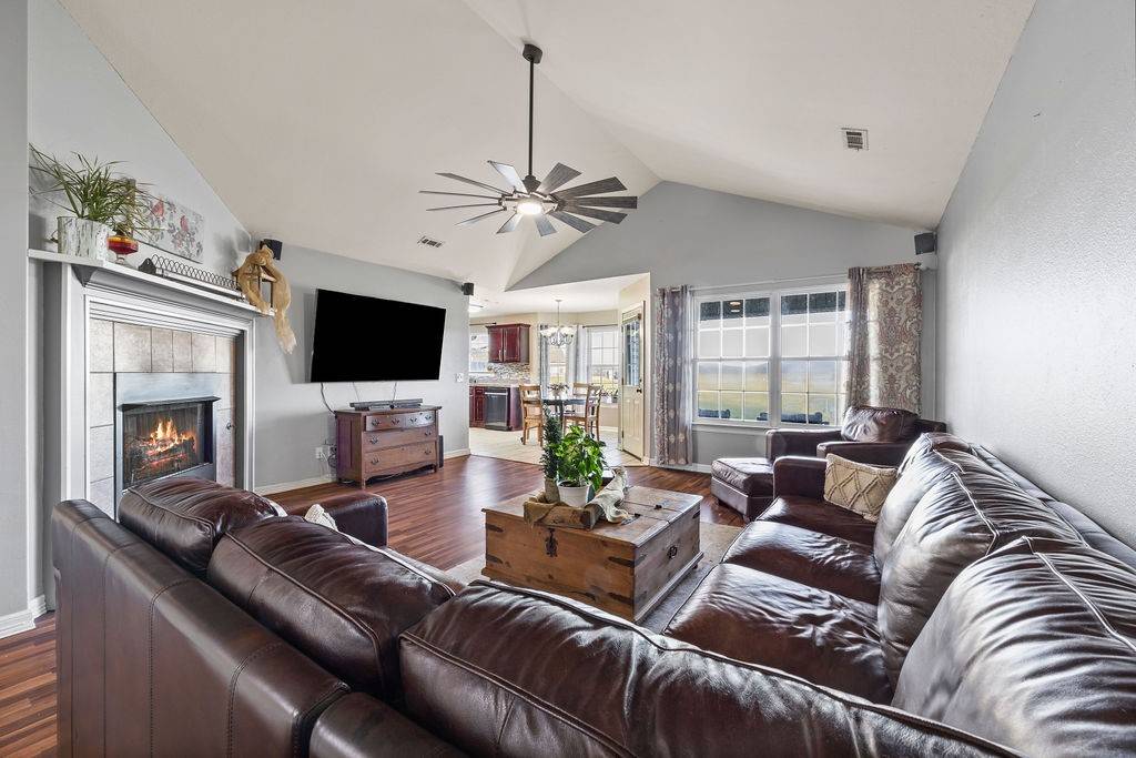 Prairie Grove, AR 72753,1681 Viney Grove Rd