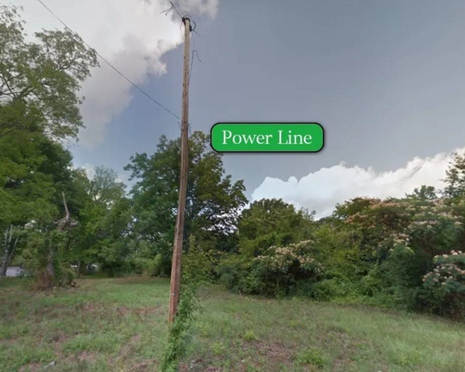 Camden, AR 71701,618 SE Secession Ave