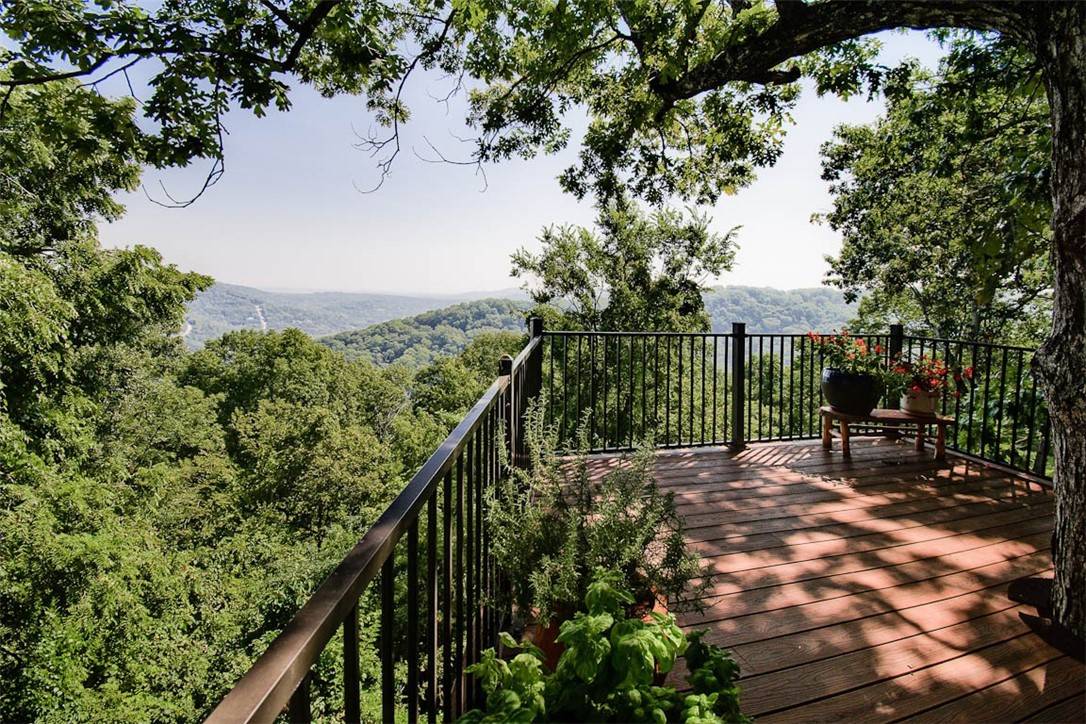 Holiday Island, AR 72631,22 Mission Hills Ln