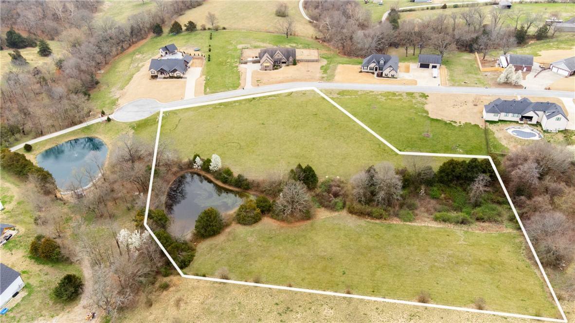 Springdale, AR 72764,17950 Cate Farm Rd
