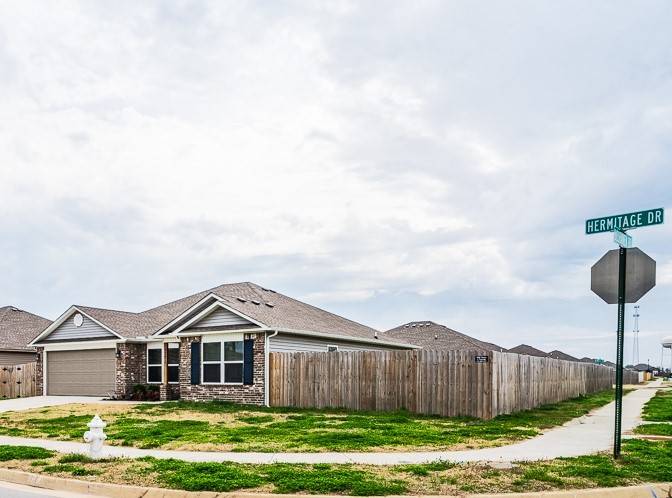 Centerton, AR 72719,1771 Hermitage Dr