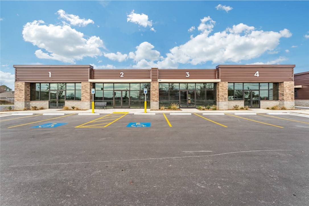 Springdale, AR 72764,2588 E Robinson Ave #4