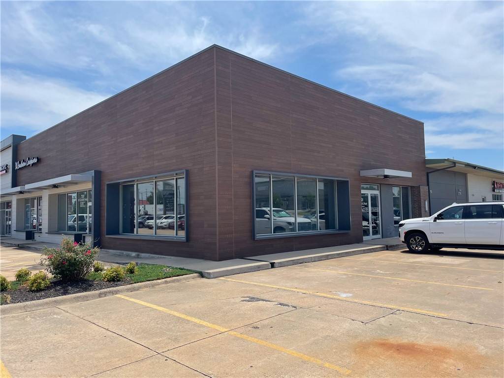 Springdale, AR 72762,7321 Sunset Ave #E