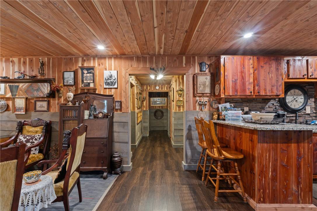 Calico Rock, AR 72519,131 Walnut