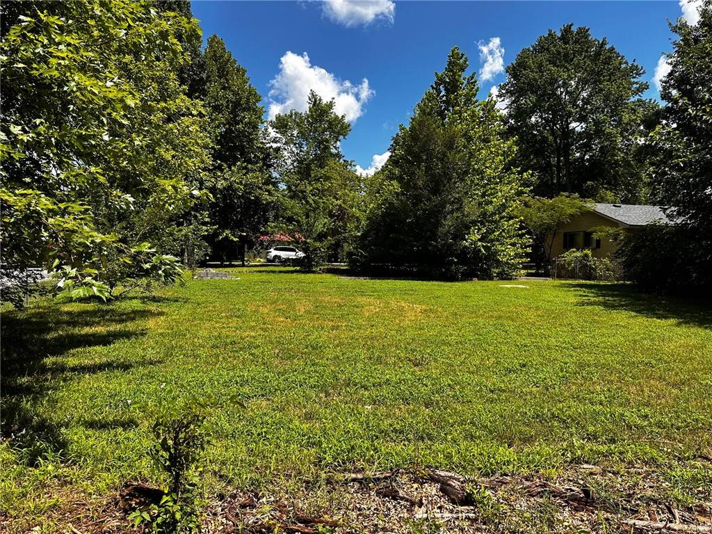 Farmington, AR 72730,133 E Neal St