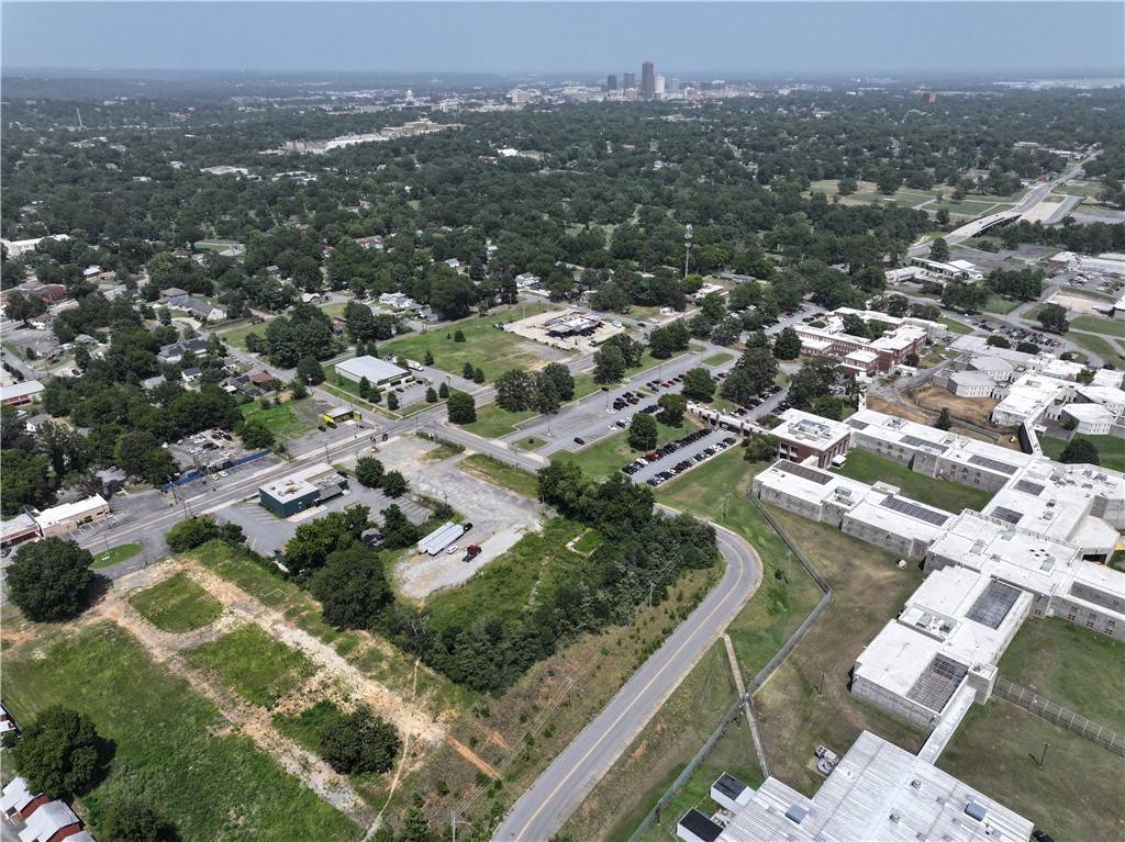 Littlerock, AR 72204,3301 W Roosevelt Rd