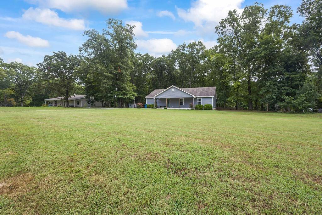 Pea Ridge, AR 72751,865 Earl Ln