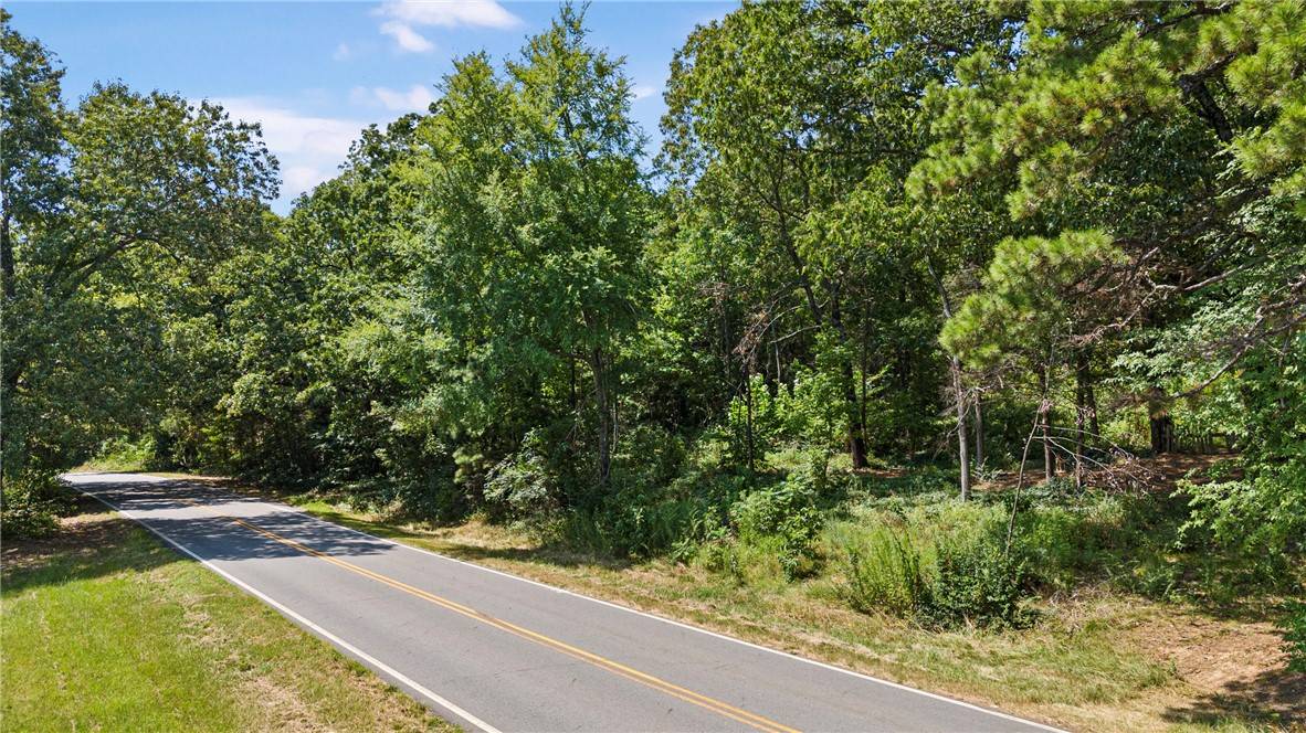 Russellville, AR 72802,827 E Aspen Ln