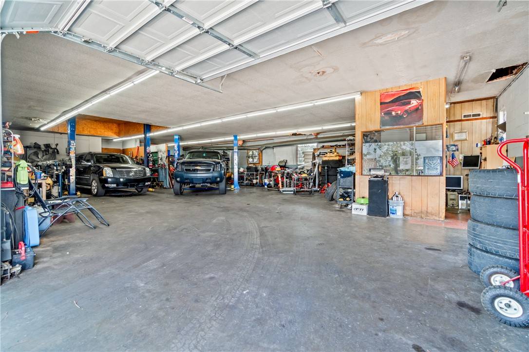 Rogers, AR 72756,405 S Arkansas St