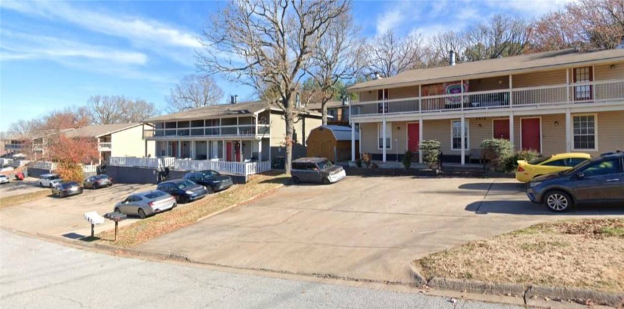 Fayetteville, AR 72703,2416-2456 (14 Units) N Brophy Cir