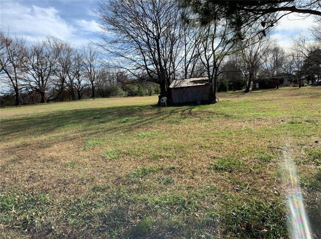 Gentry, AR 72734,00 Highway 12