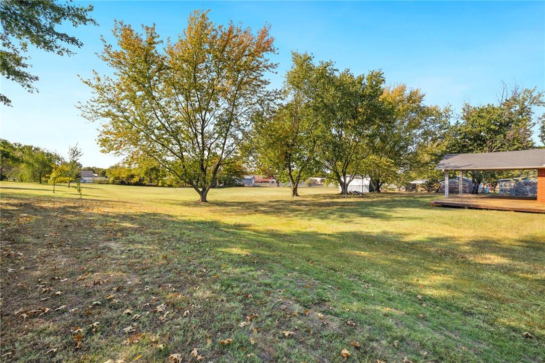 Lincoln, AR 72744,520 W North St