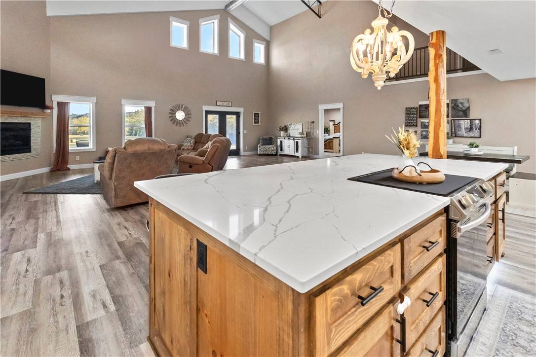 Lead Hill, AR 72644,13136 Cedar Grove Rd
