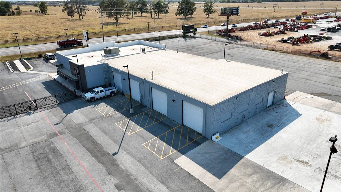 Springdale, AR 72762,5950 W Sunset Ave