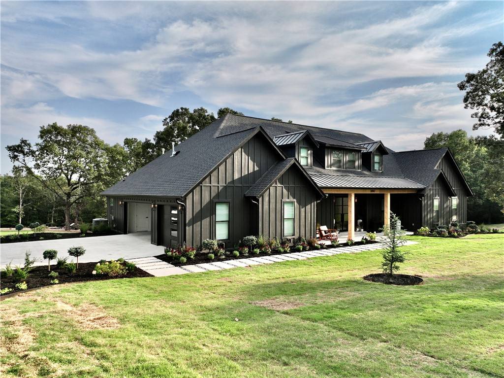 Rogers, AR 72756,14947 Dutchmans Dr