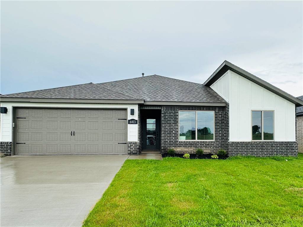 Bentonville, AR 72713,6413 NW Harley St