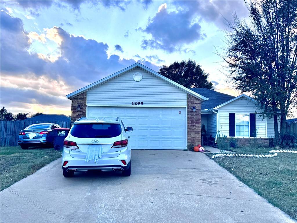 Elkins, AR 72727,1299 White River Rd