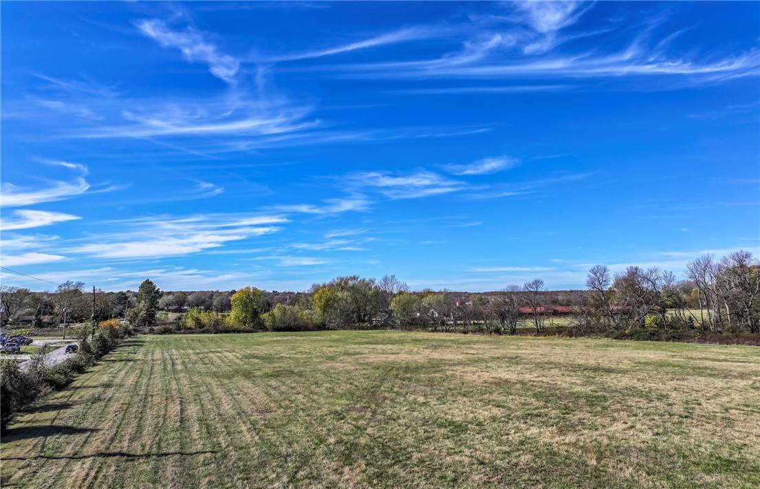 Lincoln, AR 72744,208 S Wedington Blacktop Rd