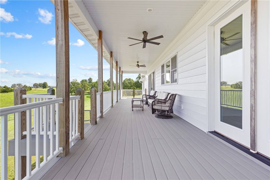 Harrison, AR 72601,10836 Hill Country Rd