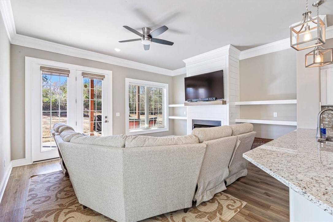 Bella Vista, AR 72715,1 Airton Cir