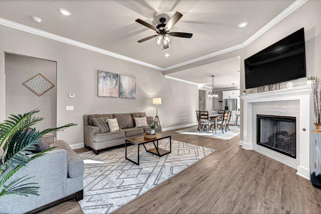 Bentonville, AR 72713,2103 SW Poppy St