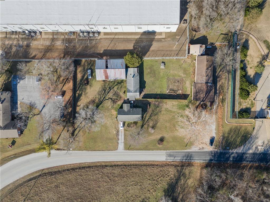 Pineville, MO 64856,111 Bear Hollow