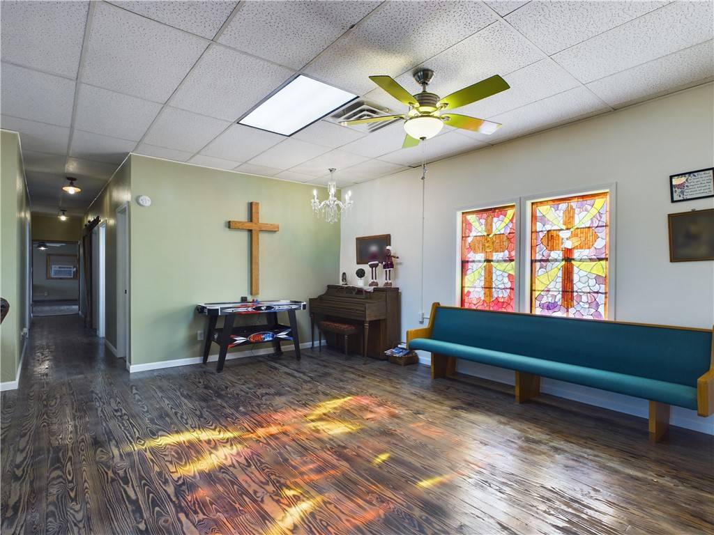 Omaha, AR 72662,205 Church St