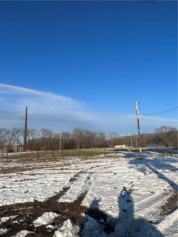 Gravette, AR 72736,14780 Bethlehem Rd