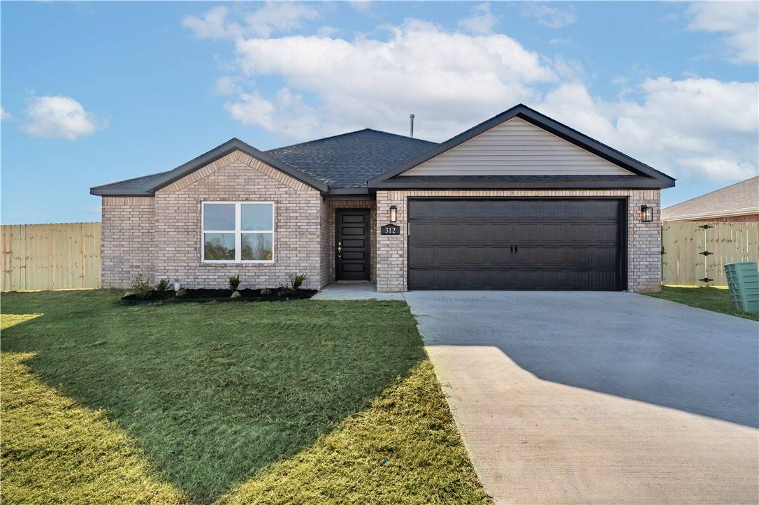 Lowell, AR 72745,300 Marsanne St