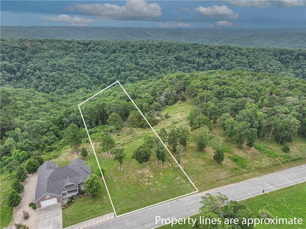 Holiday Island, AR 72631,26 Park Dr