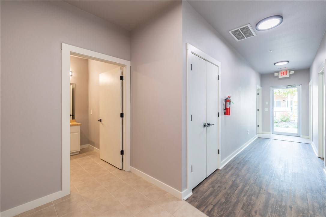 Bentonville, AR 72712,510 SW B St #10 +12