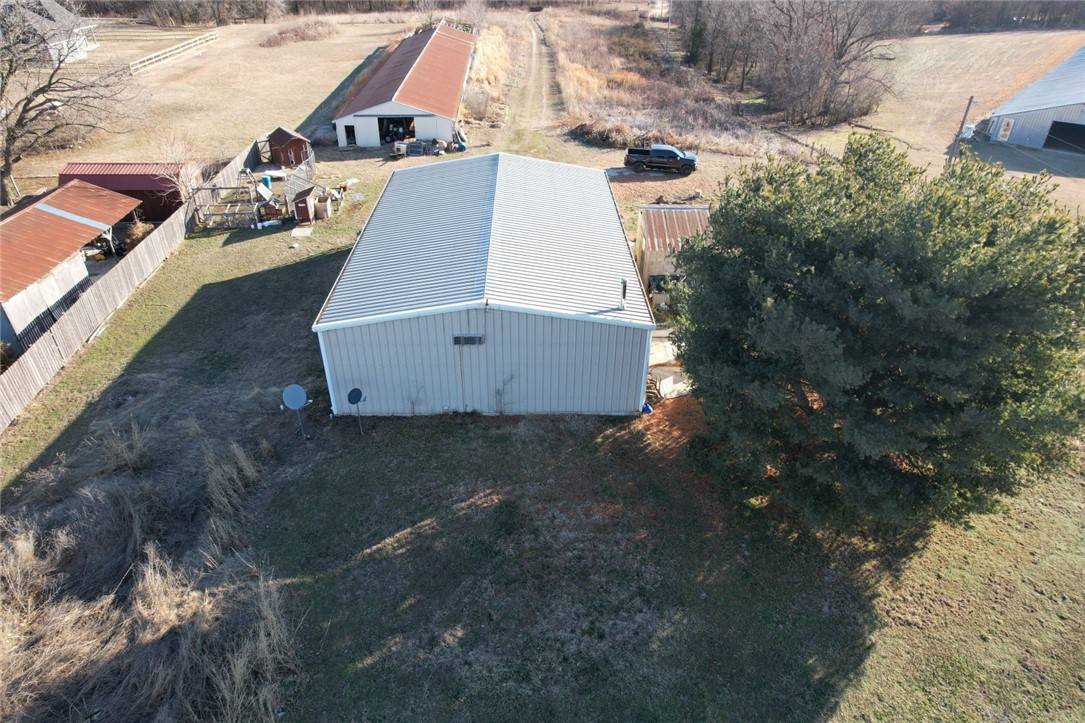 Gravette, AR 72736,10101 N Spring Valley Rd