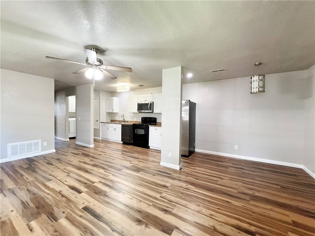 Springdale, AR 72762,2009 Cypress Pl #A & B