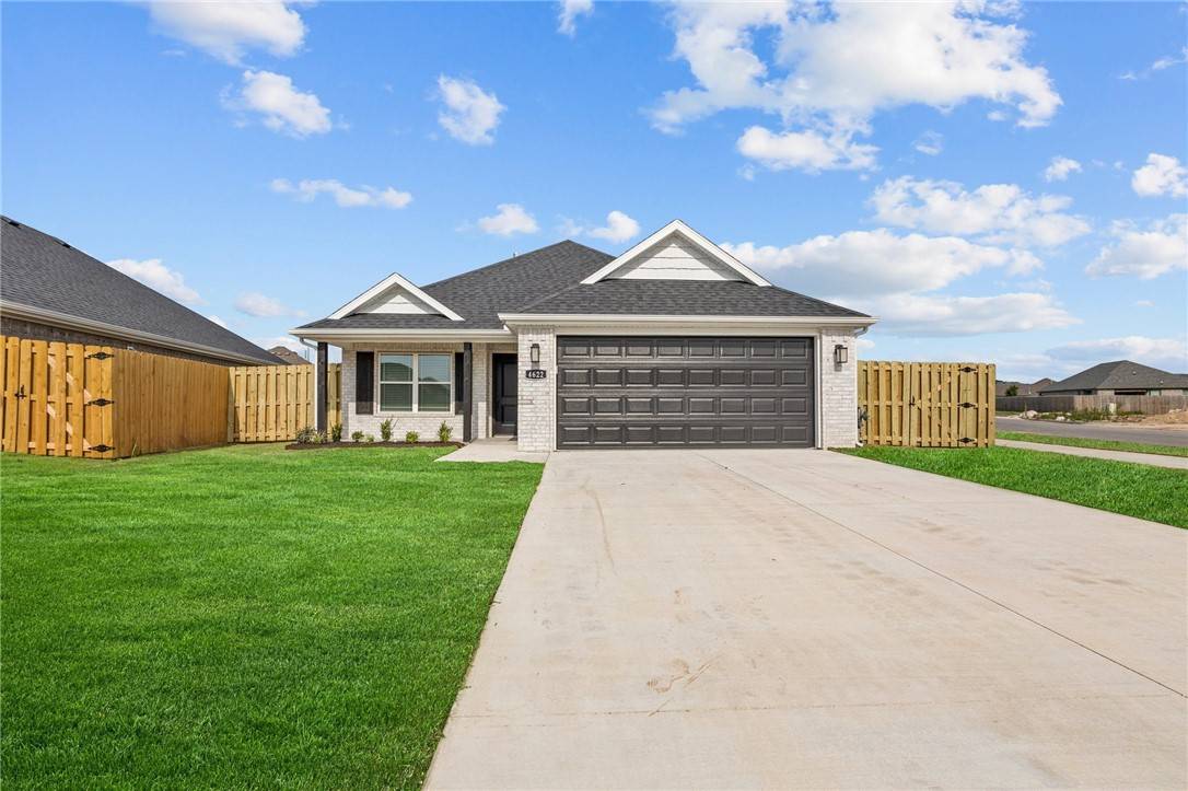 West Fork, AR 72774,411 W Smith St