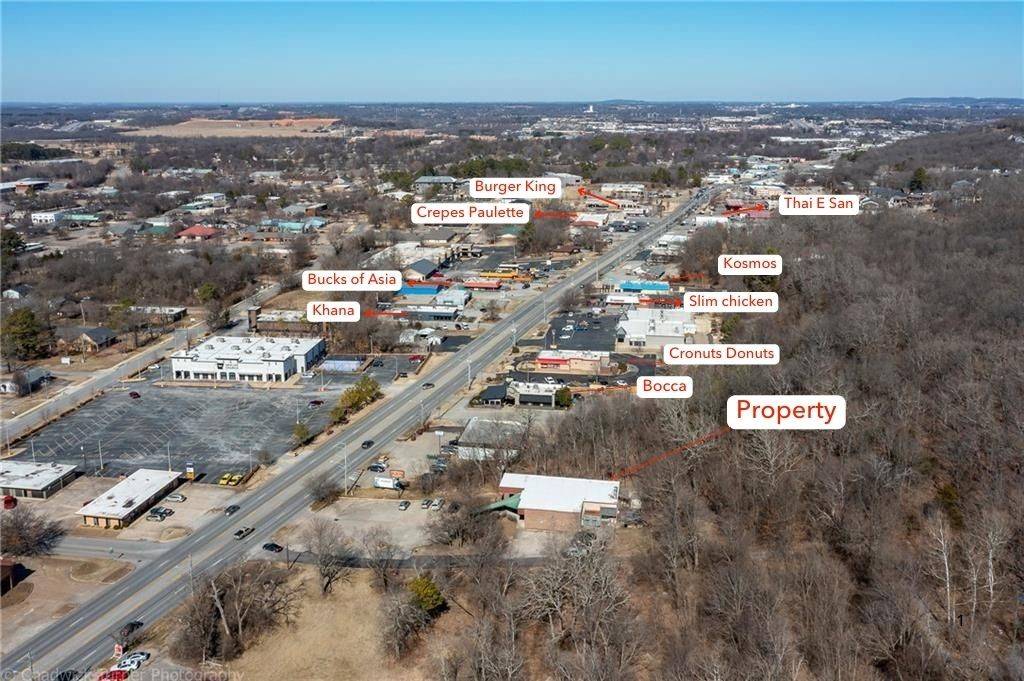 Fayetteville, AR 72703,1998 College Ave