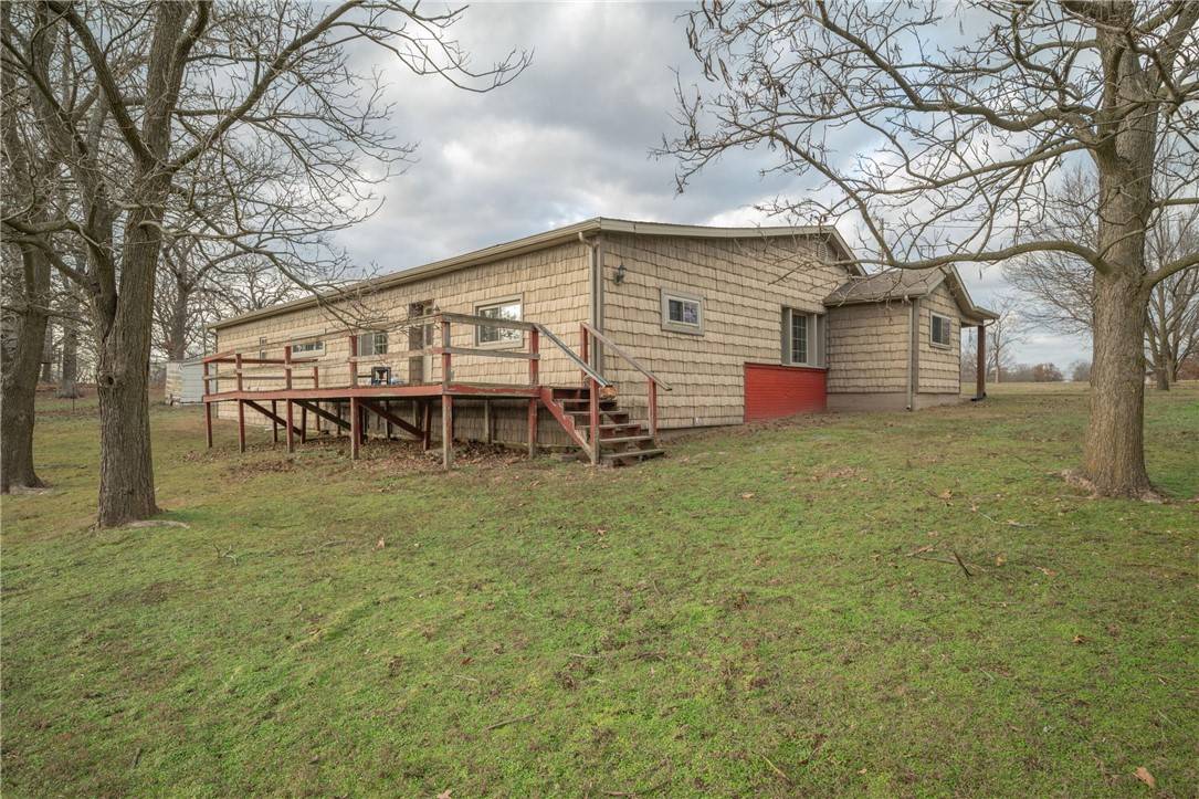 Anderson, MO 64831,881 Lawhorn Rd