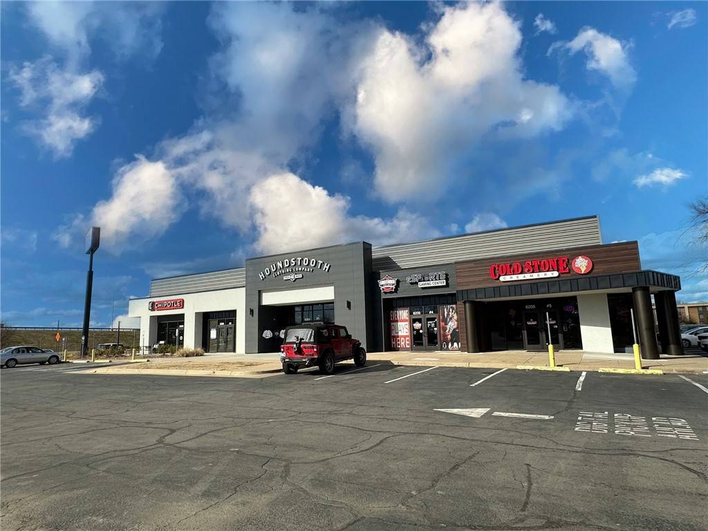 Fort Smith, AR 72903,6205 Rogers Ave #4