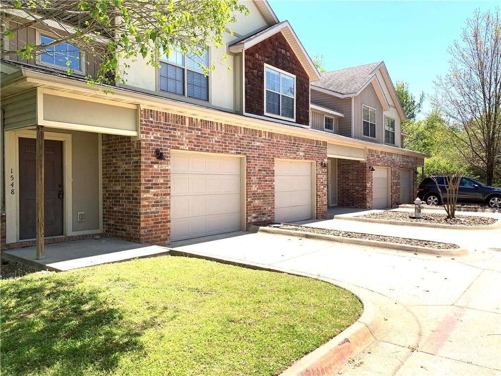 Fayetteville, AR 72703,1544 N London Ave