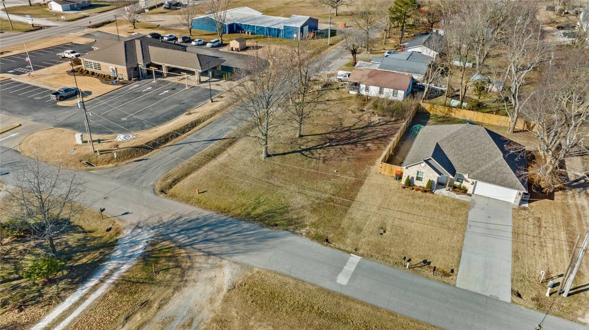 Lincoln, AR 72744,107 Quincy Ave