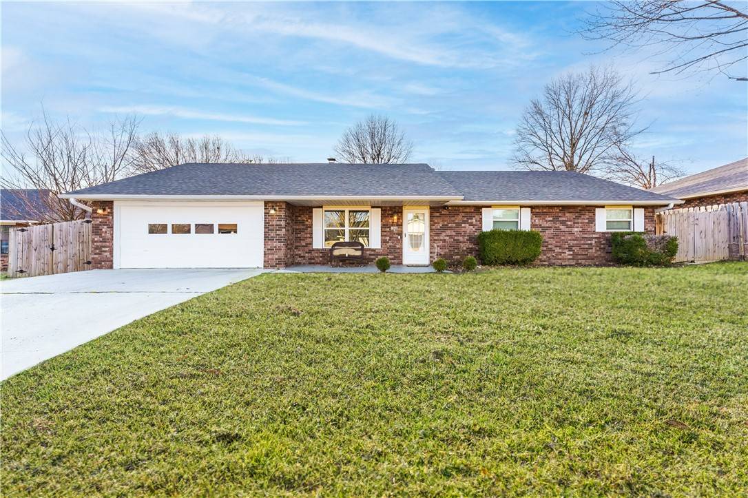 Bentonville, AR 72712,1606 SE S St