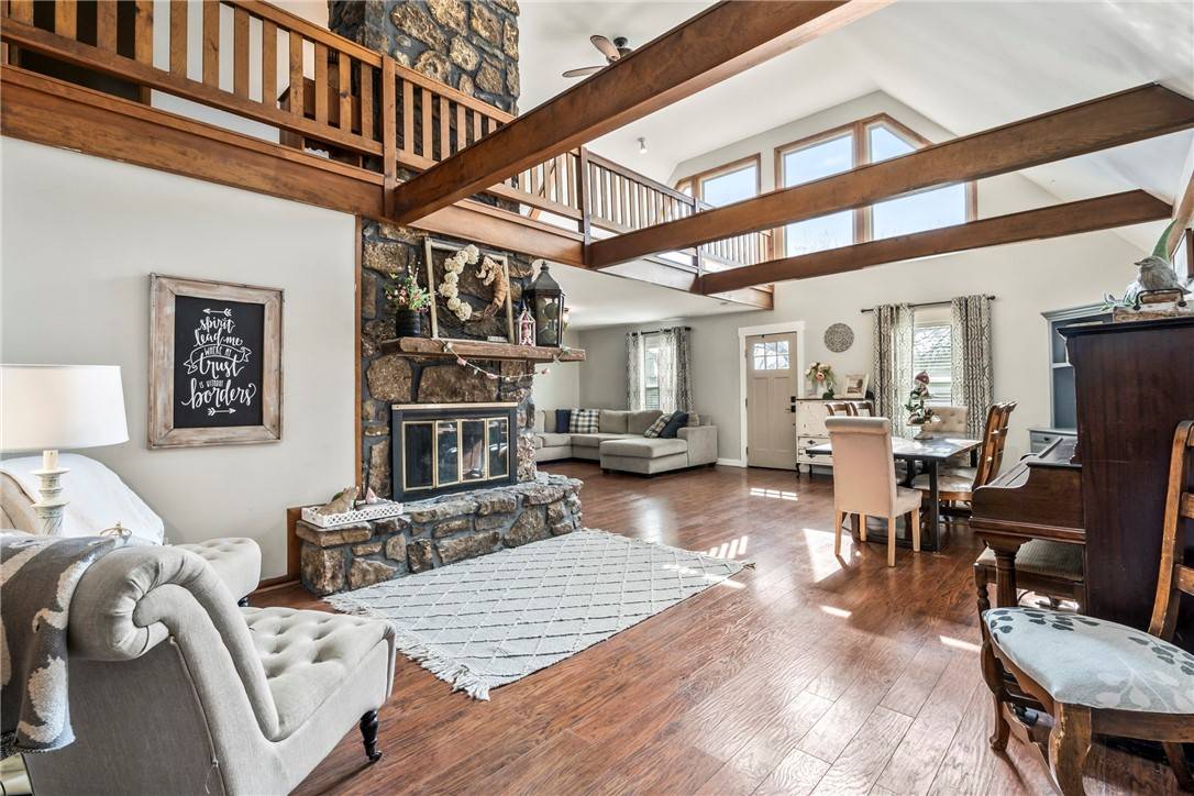 Siloam Springs, AR 72761,19941 Edgewood Cir