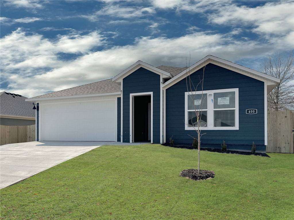 Prairie Grove, AR 72753,440 Raegan St