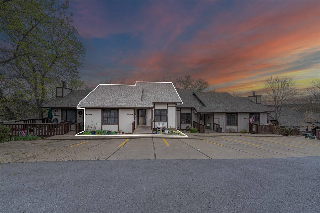 Holiday Island, AR 72631,88 Beaver Dr