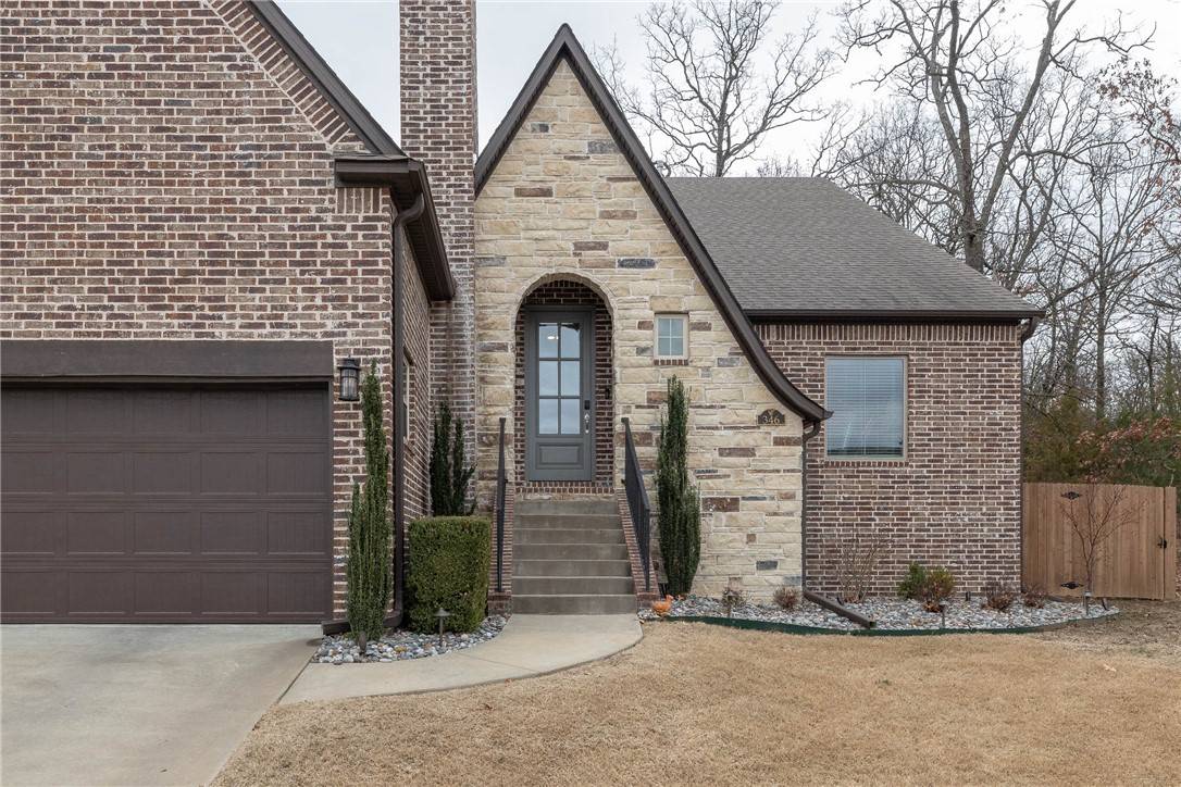 Fayetteville, AR 72704,346 N Ainsley Loop