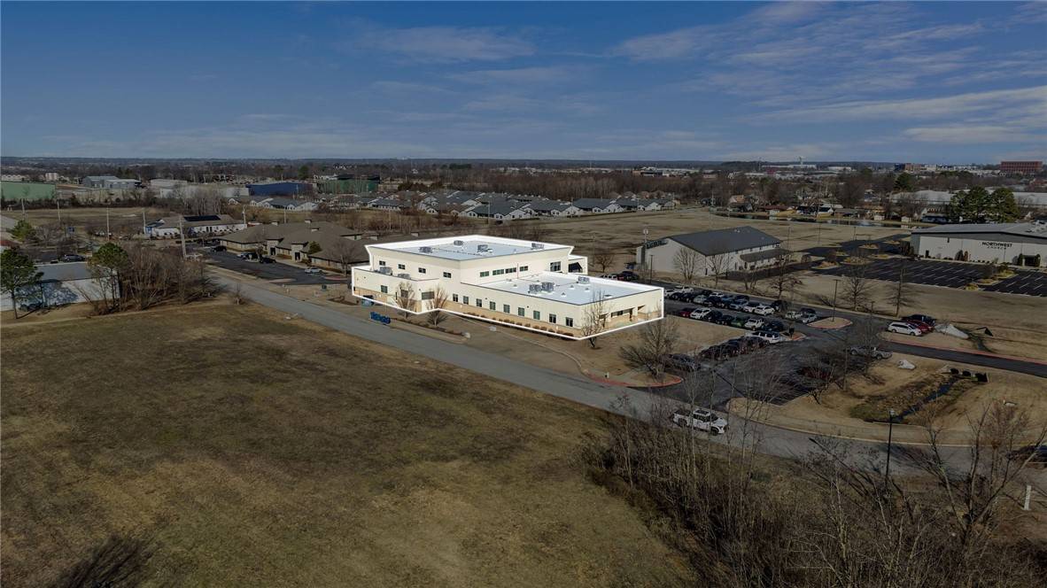 Bentonville, AR 72712,300 24th St
