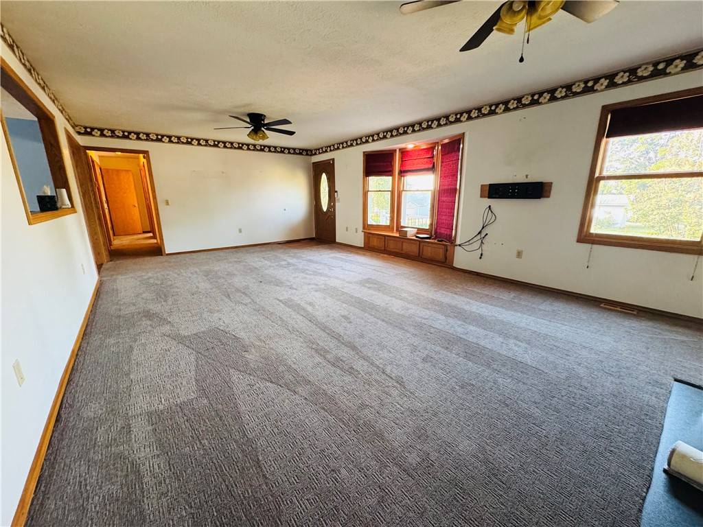 Washburn, MO 65772,940 Hickory