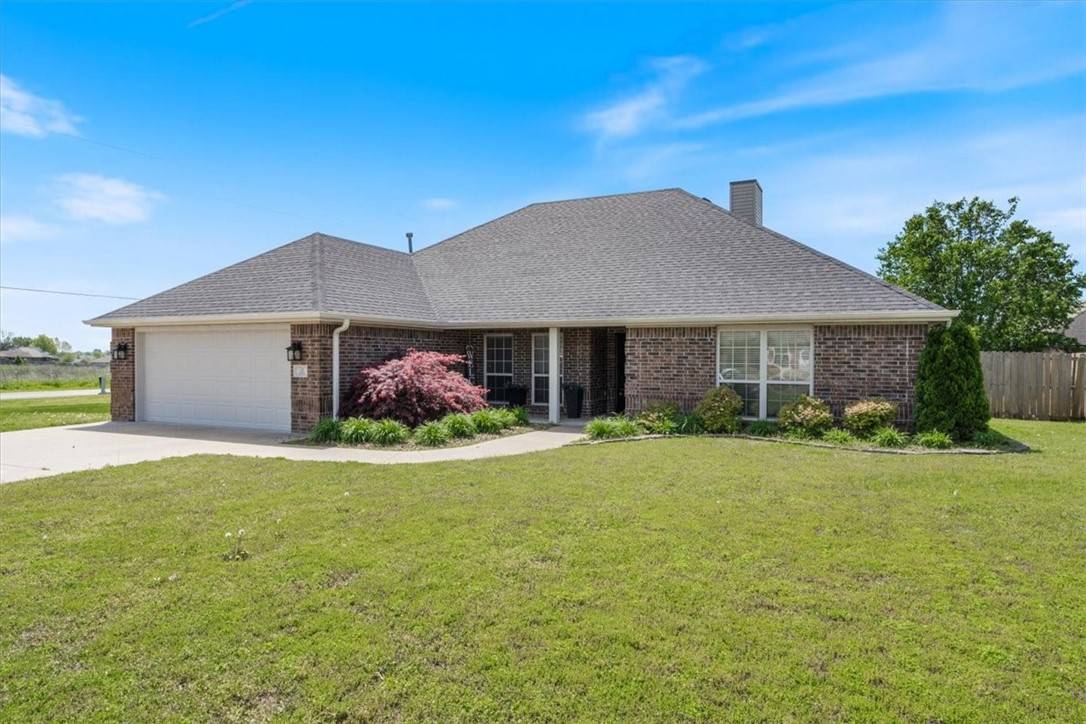 Centerton, AR 72719,101 Hoss St