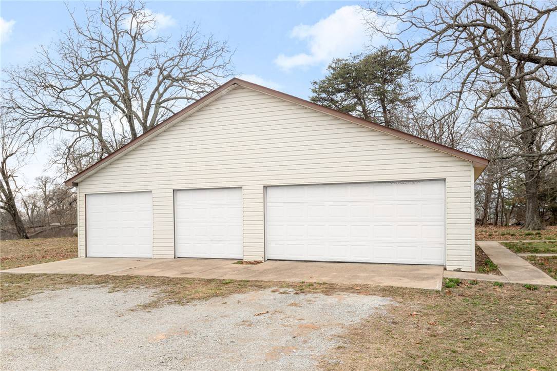 Gravette, AR 72736,22219 W AR 72 Hwy