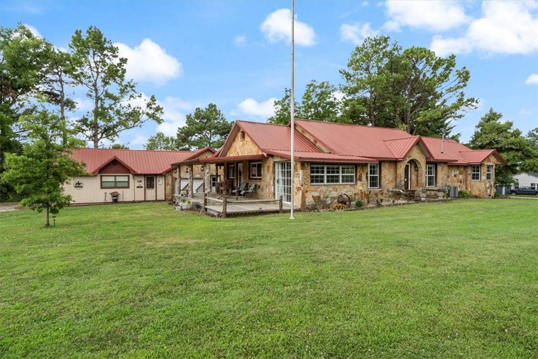 Cave Springs, AR 72718,493 E Lowell Ave